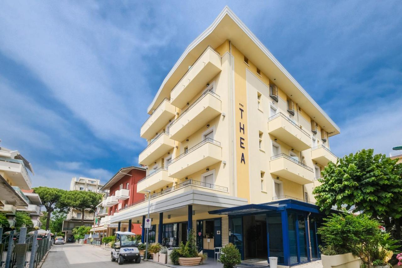Hotel Thea بيلاريا-إيجيا مارينا المظهر الخارجي الصورة
