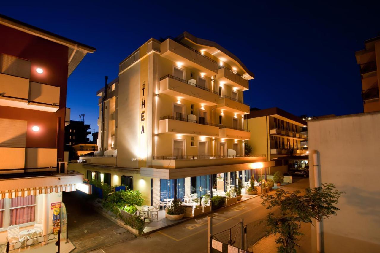 Hotel Thea بيلاريا-إيجيا مارينا المظهر الخارجي الصورة