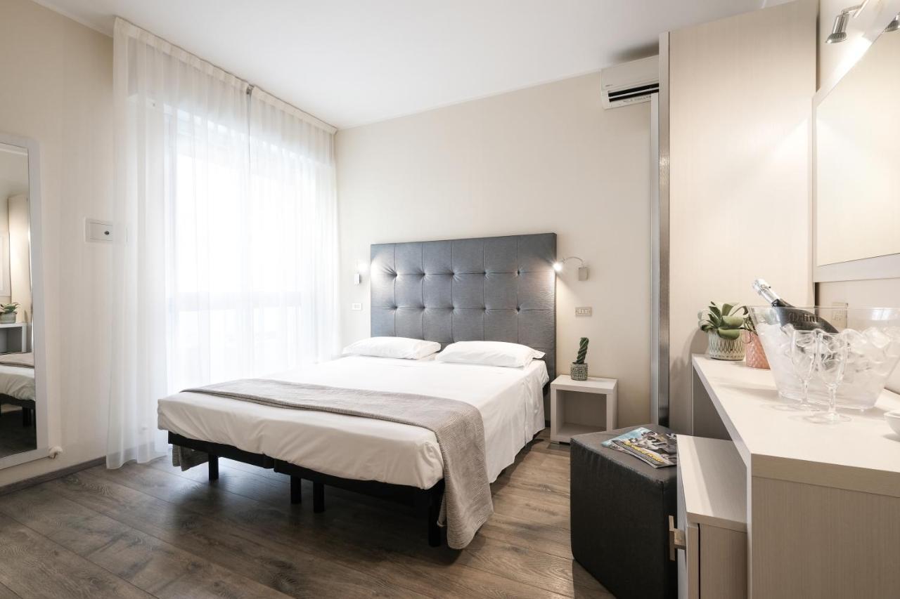 Hotel Thea بيلاريا-إيجيا مارينا المظهر الخارجي الصورة