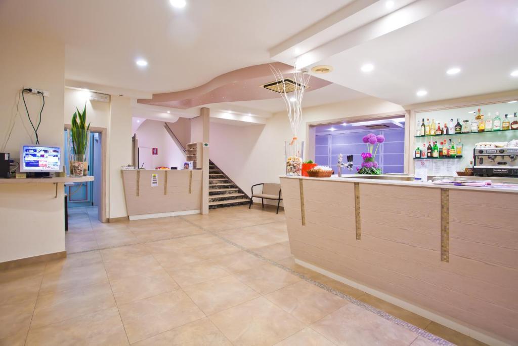 Hotel Thea بيلاريا-إيجيا مارينا المظهر الخارجي الصورة